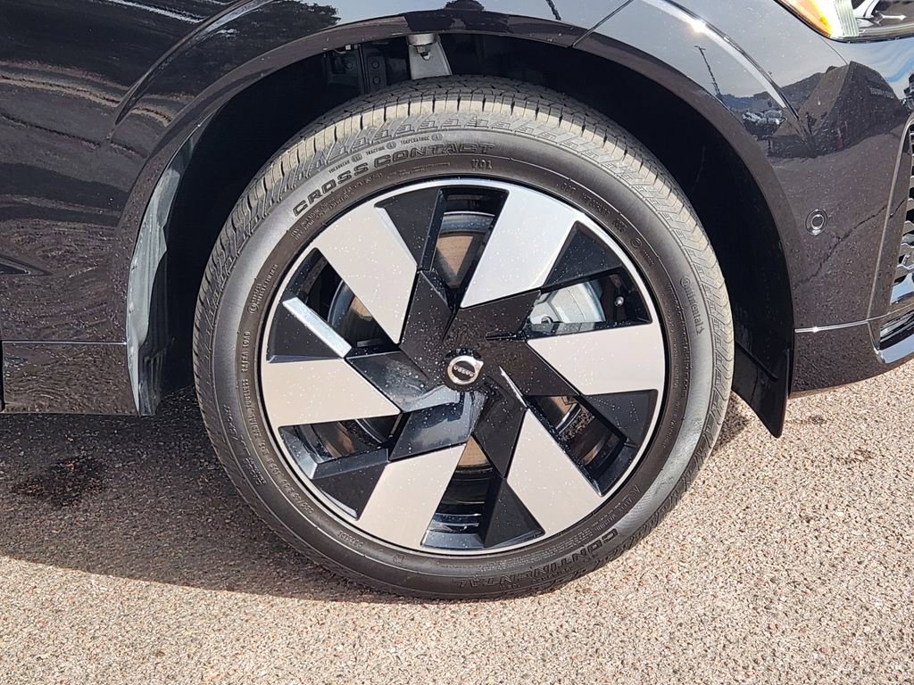 Used 2025 Volvo XC60 T8 Plus w/ Protection Package Premier image 29