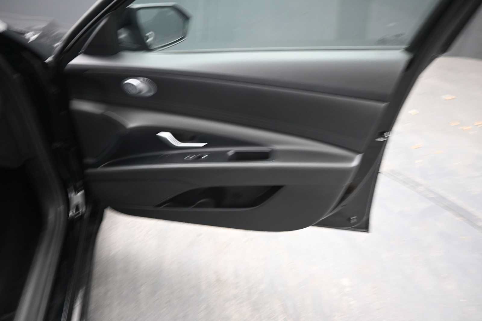 Used 2023 Hyundai Elantra SEL FWD image 21