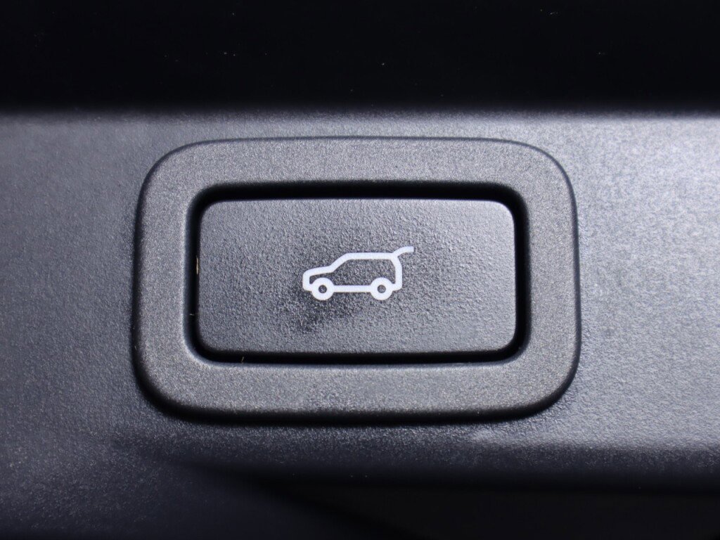 Used 2020 Land Rover Range Rover Sport HSE image 39