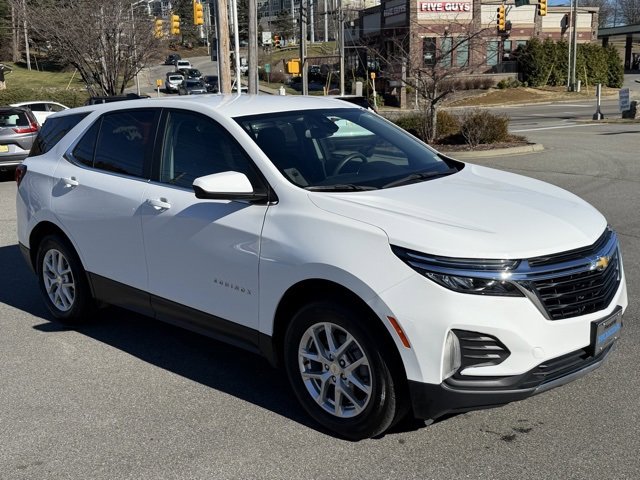 Used 2023 Chevrolet Equinox LT image 3