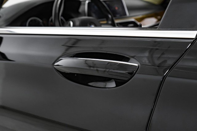 Used 2017 BMW 740i xDrive AWD SUNROOF LEATHER HEATED SEA image 38