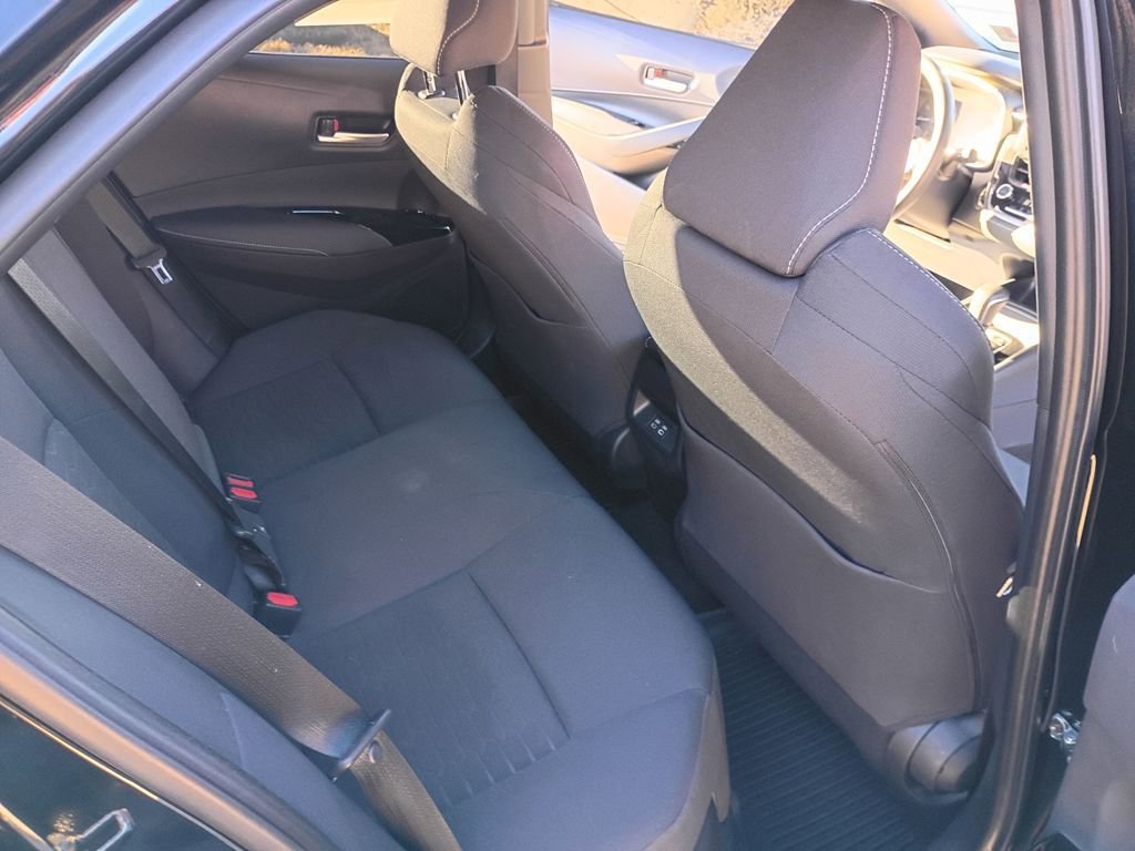Used 2025 Toyota Corolla SE image 15