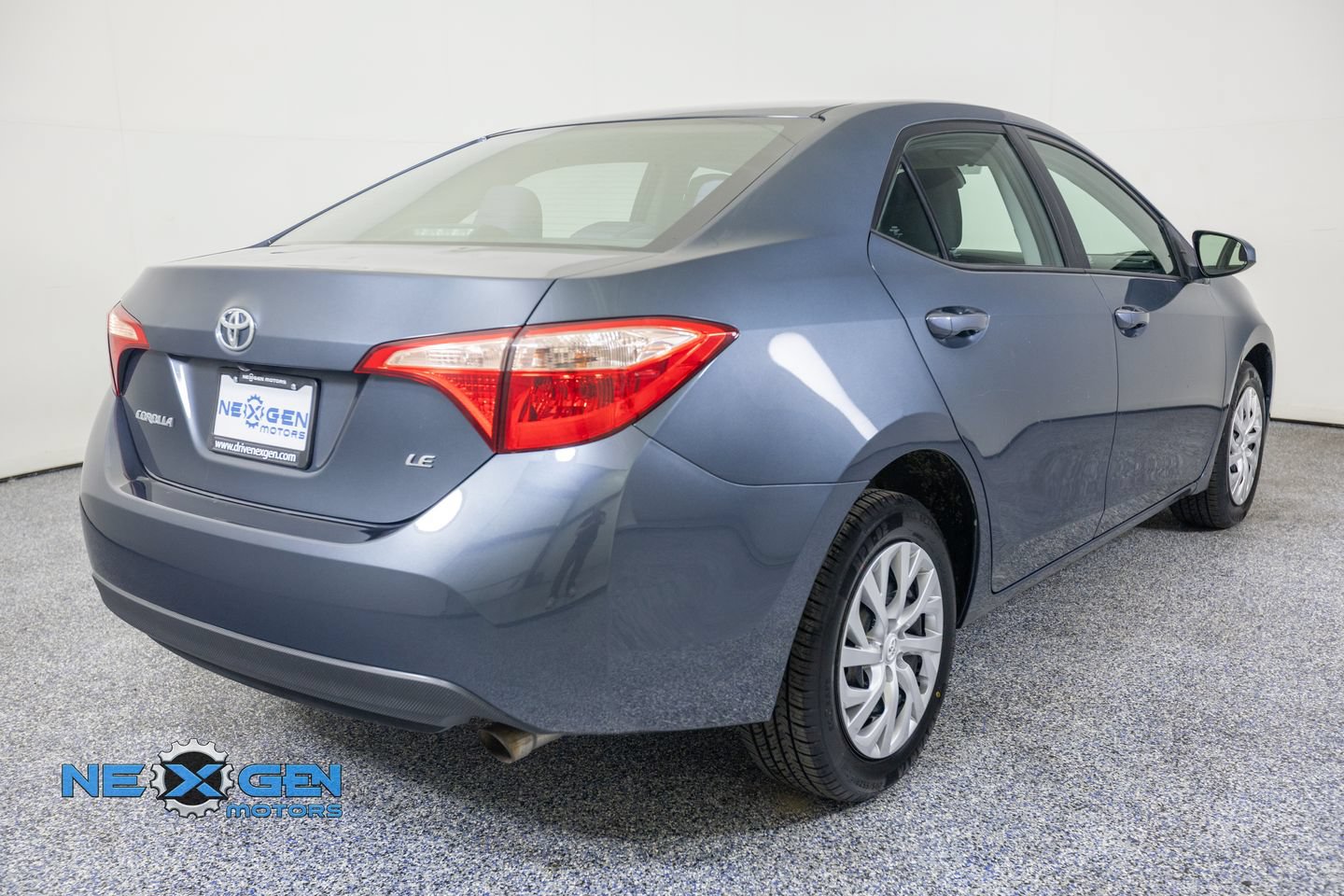 Used 2018 Toyota Corolla LE FWD image 7
