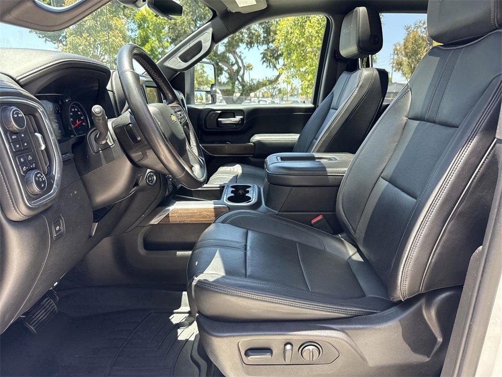 Used 2022 Chevrolet Silverado 3500 High Country image 19