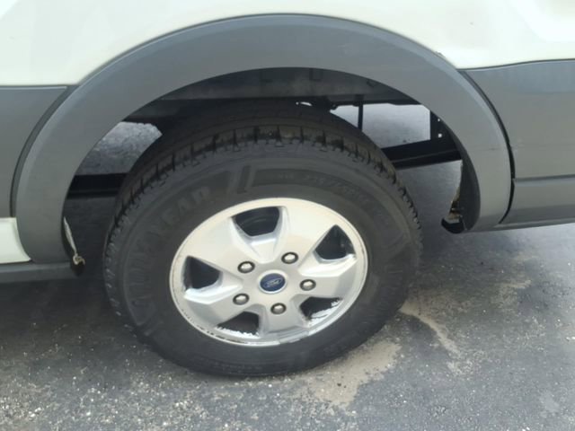 Used 2018 Ford Transit 350 XLT image 9