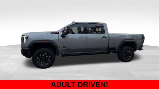Used 2024 GMC Sierra 2500 AT4X image 3