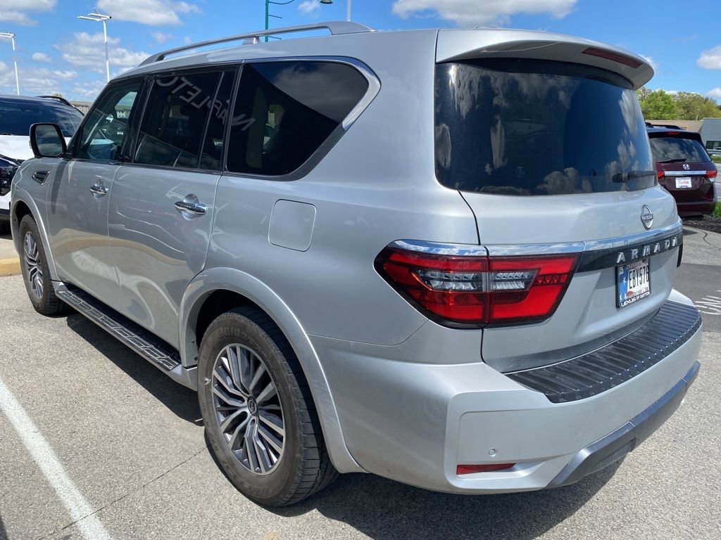 Used 2024 Nissan Armada SL w/ Captain's Chairs Package AWD/4WD image 4
