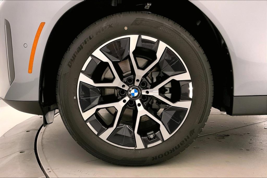 New 2025 BMW X3 xDrive30i w/ Premium Package image 9