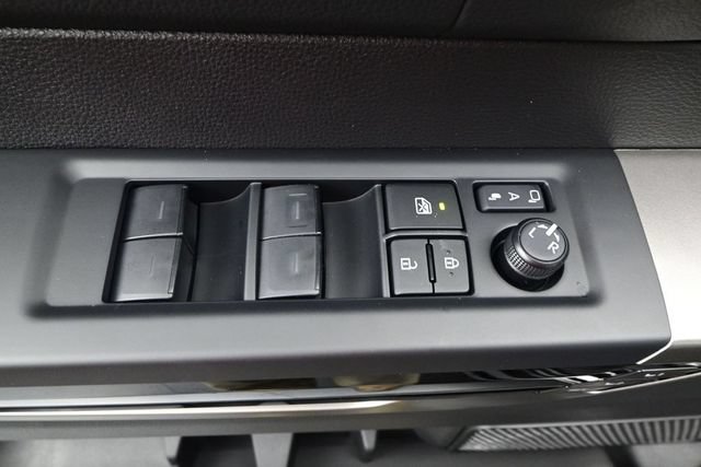 New 2026 Toyota Tundra Limited AWD/4WD image 9