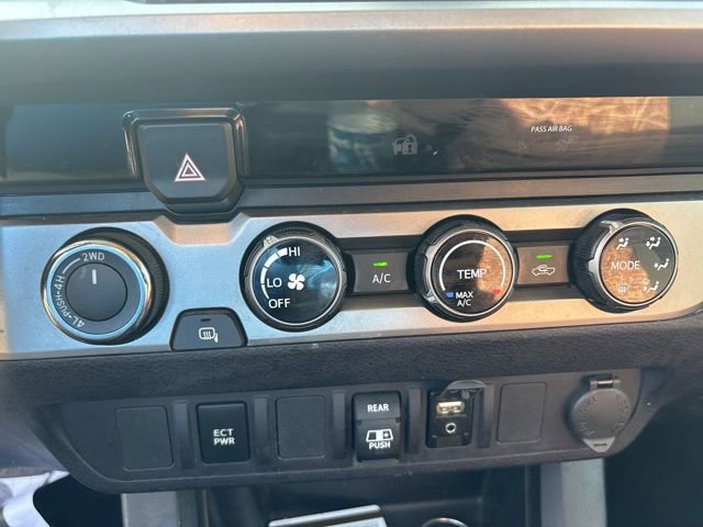 Used 2018 Toyota Tacoma SR5 image 12