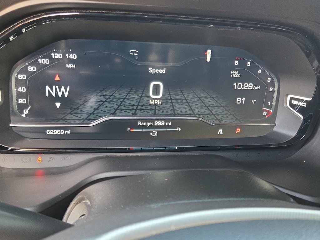 Used 2023 GMC Yukon Denali RWD image 20