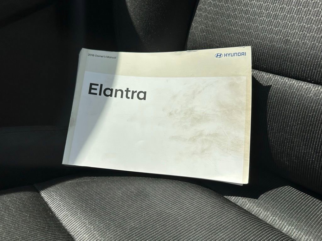 Used 2018 Hyundai Elantra SE FWD image 40