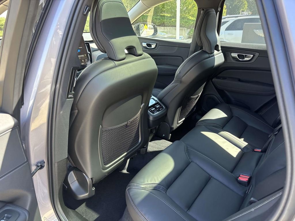New 2026 Volvo XC60 B5 Ultra w/ Protection Package Premier image 26
