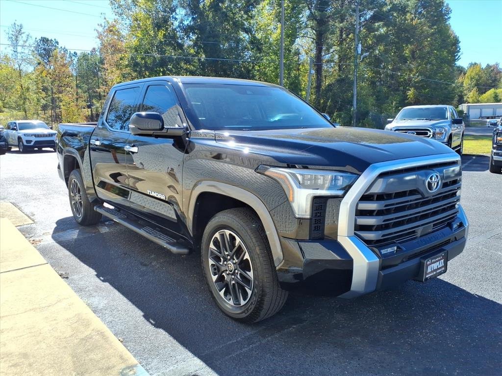 Used 2024 Toyota Tundra Limited image 3