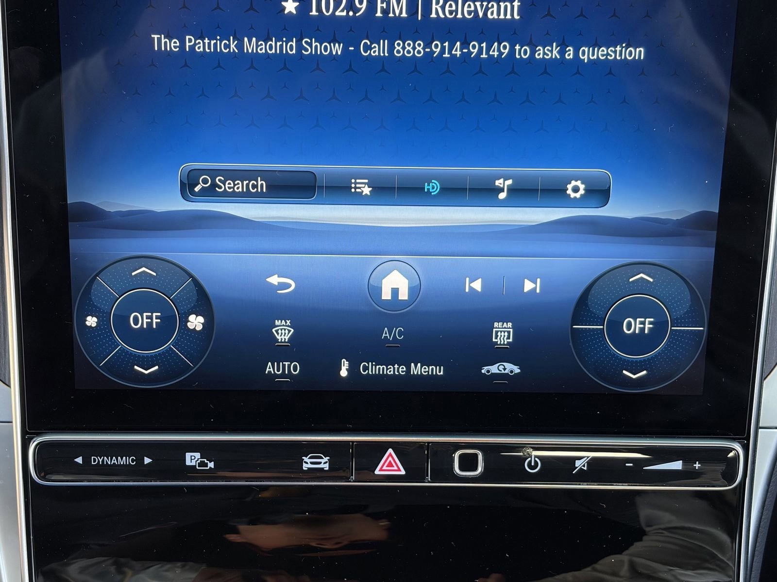 Used 2025 Mercedes-Benz GLC 300 image 28