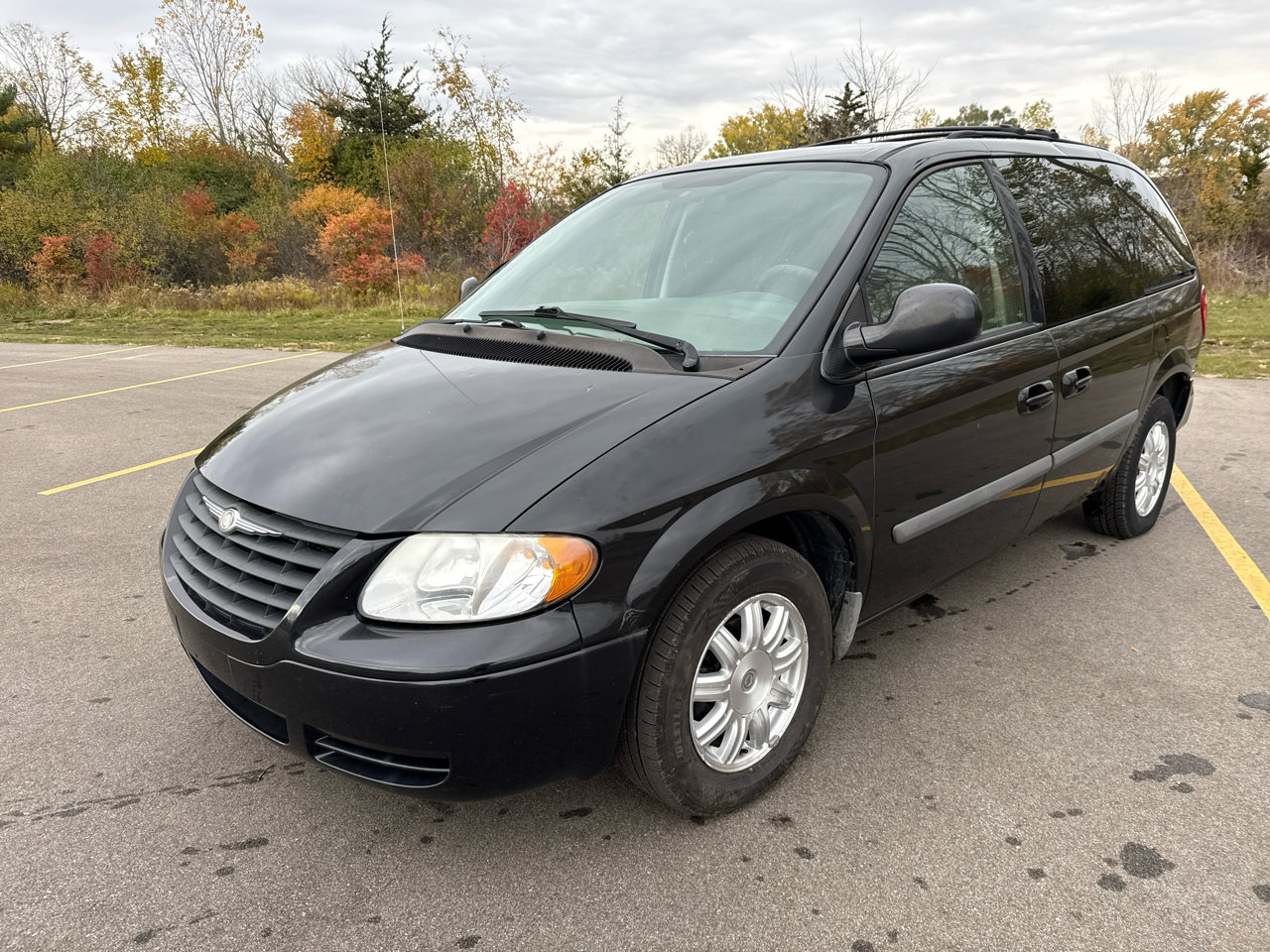 Used 2007 Chrysler Town & Country w/ Popular Equipment Group I