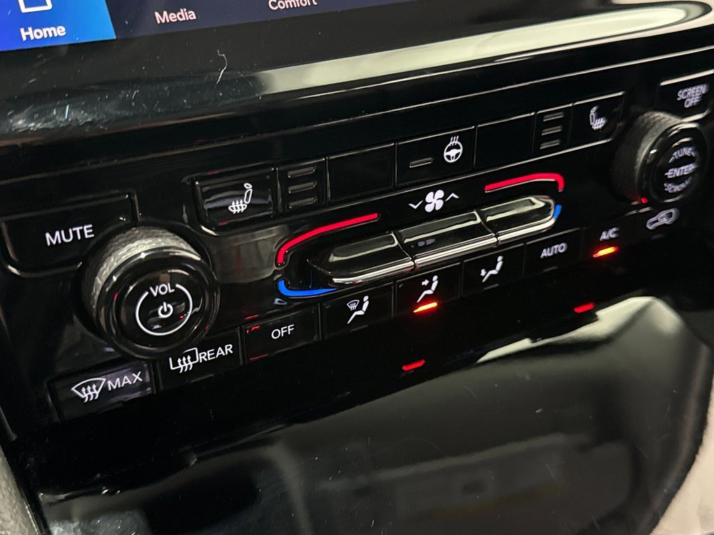 Used 2023 Jeep Grand Cherokee L Limited image 35