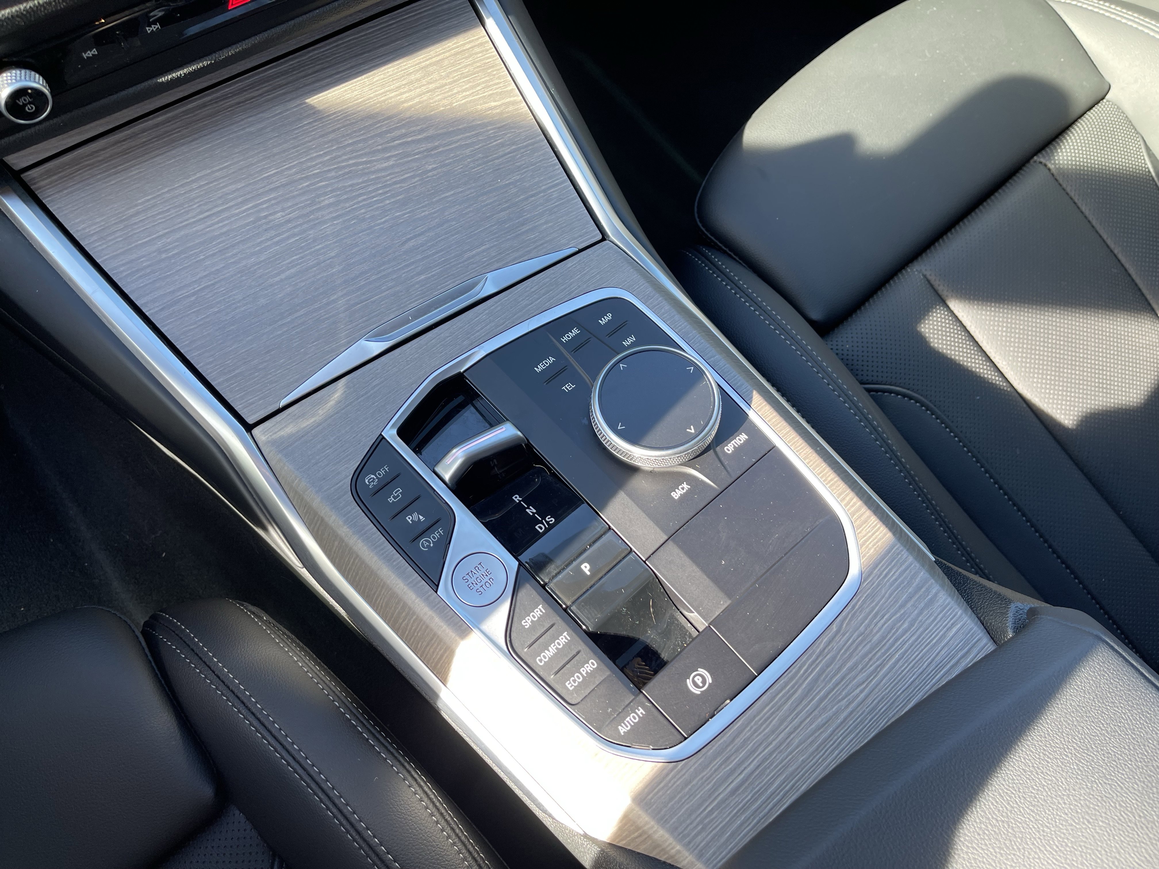 Certified 2025 BMW 330i xDrive Sedan image 14