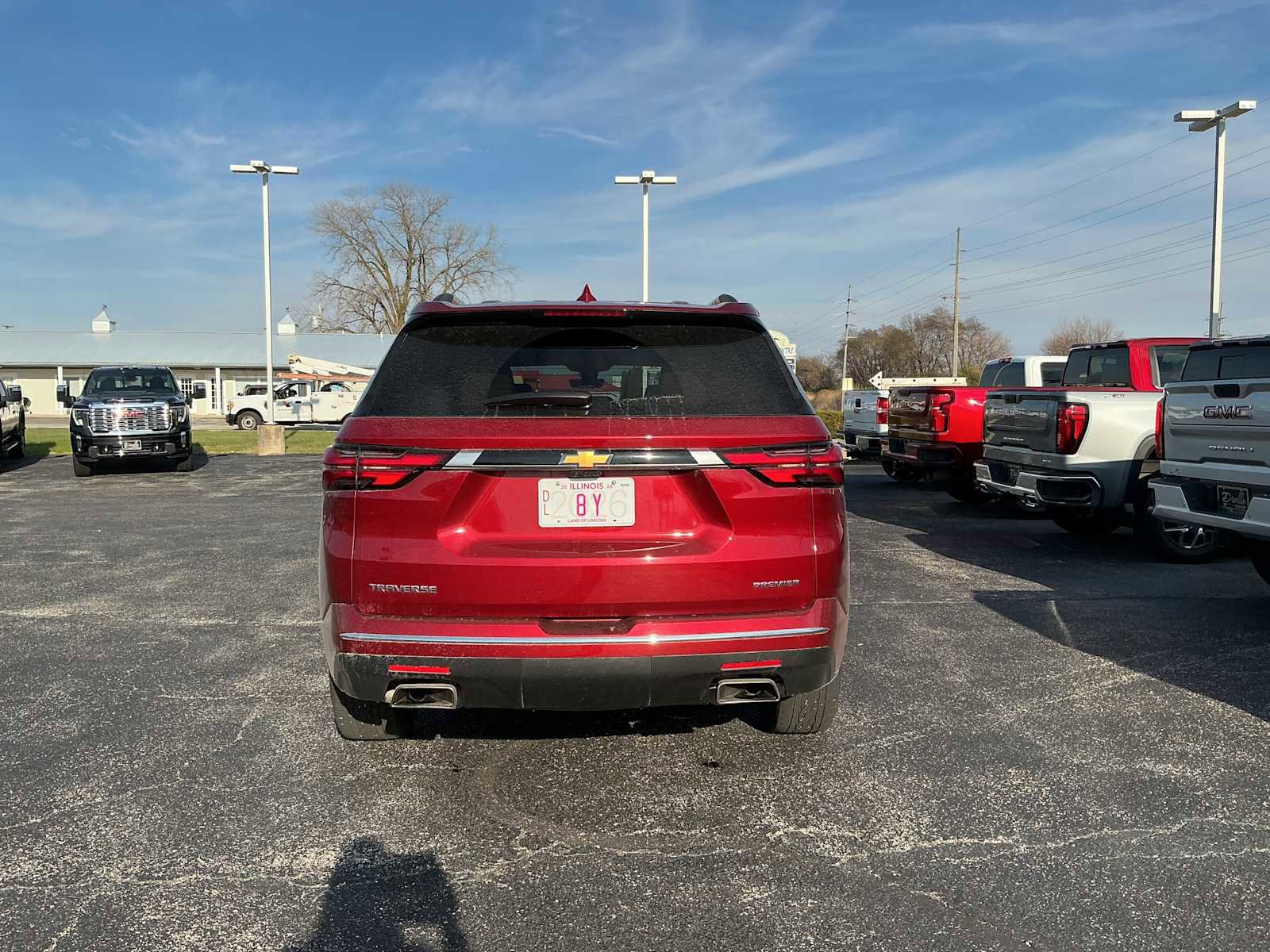 Used 2023 Chevrolet Traverse Premier FWD image 6