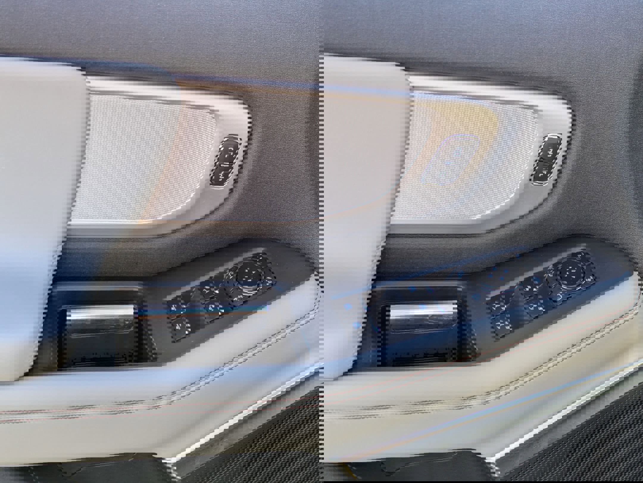 Used 2025 Ford Expedition Max Active image 12