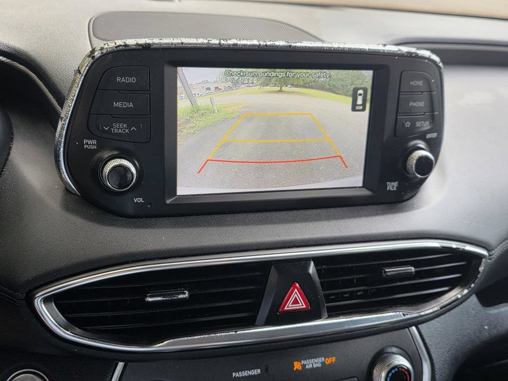 Used 2020 Hyundai Santa Fe SEL FWD image 12
