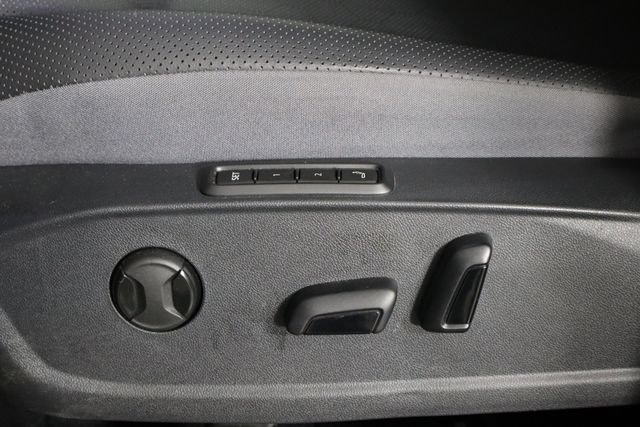 Used 2024 Volkswagen ID.4 Pro S AWD/4WD image 23