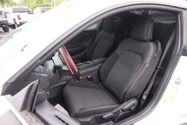 Used 2025 Ford Mustang Coupe RWD image 8