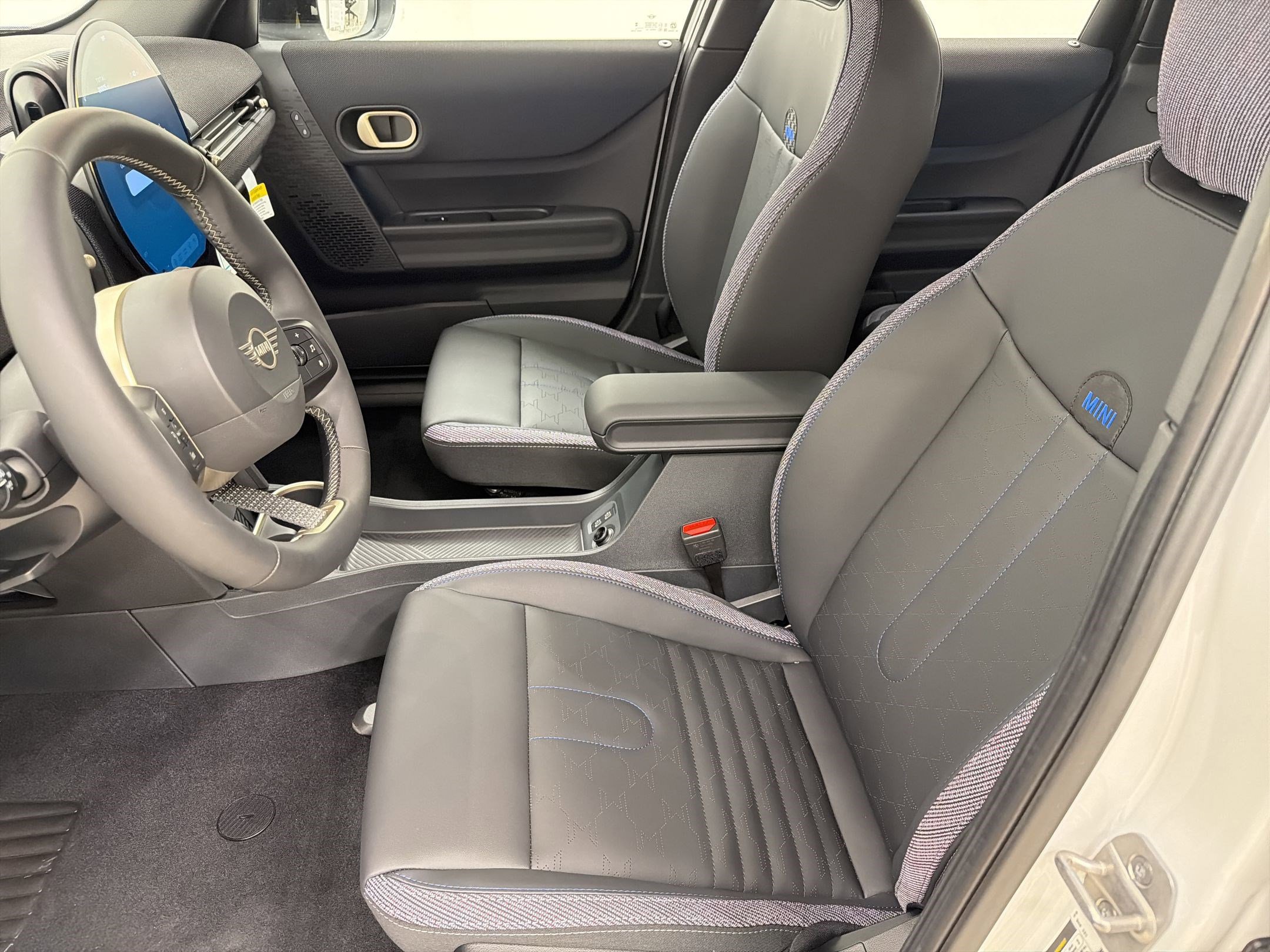New 2026 MINI Cooper S image 5