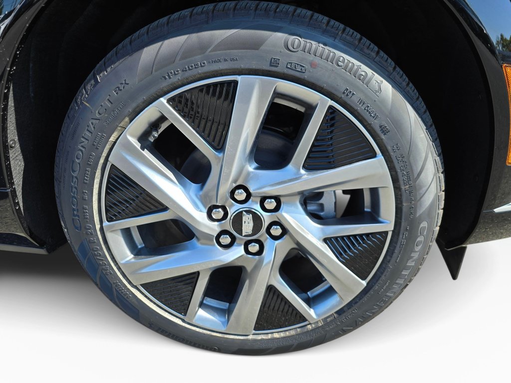 New 2026 Cadillac Optiq Luxury 2 AWD/4WD image 16