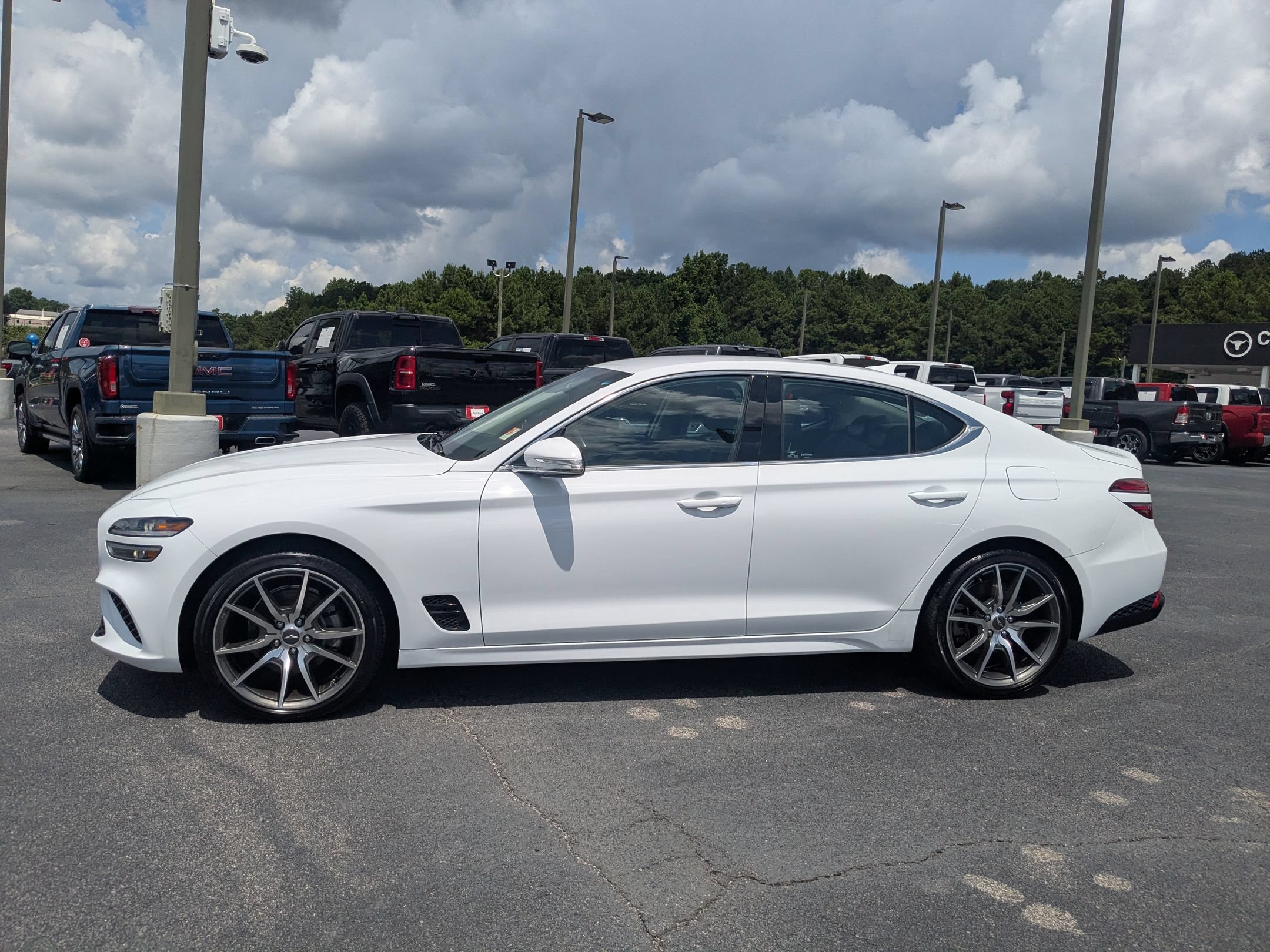 Used 2023 Genesis G70 2.0T AWD/4WD image 8