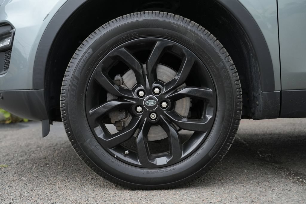 Used 2019 Land Rover Discovery Sport AWD/4WD image 13