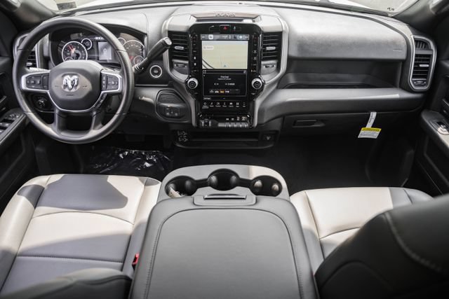 New 2026 RAM 3500 Tradesman AWD/4WD image 30