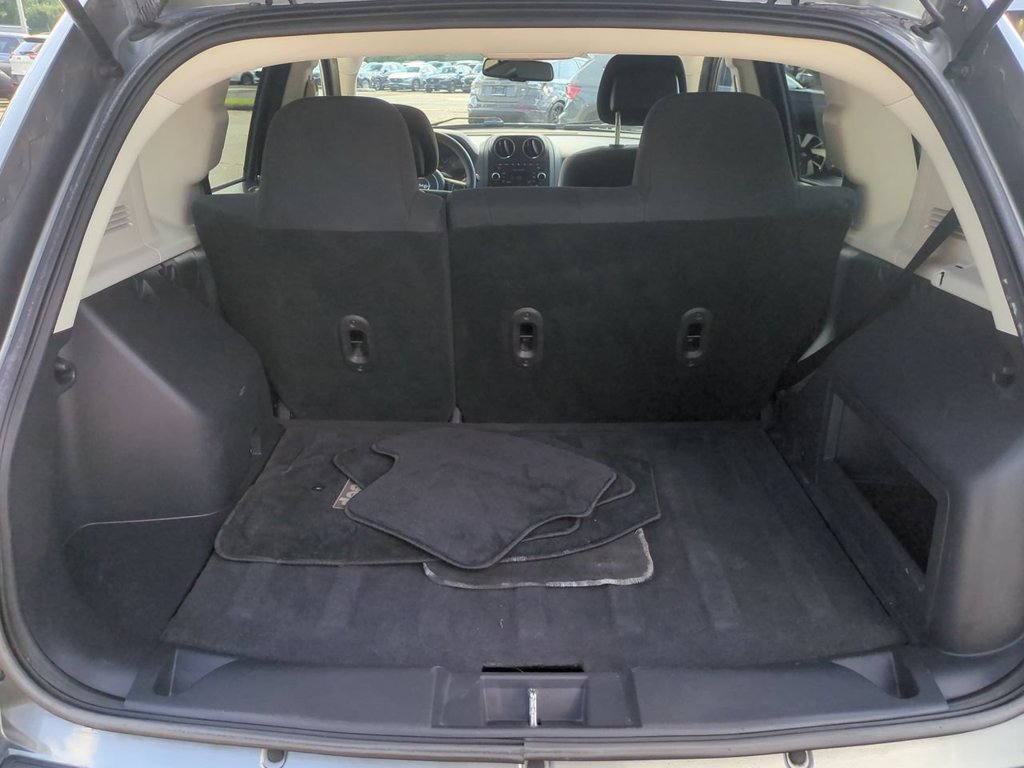 Used 2012 Jeep Compass Latitude AWD/4WD image 23