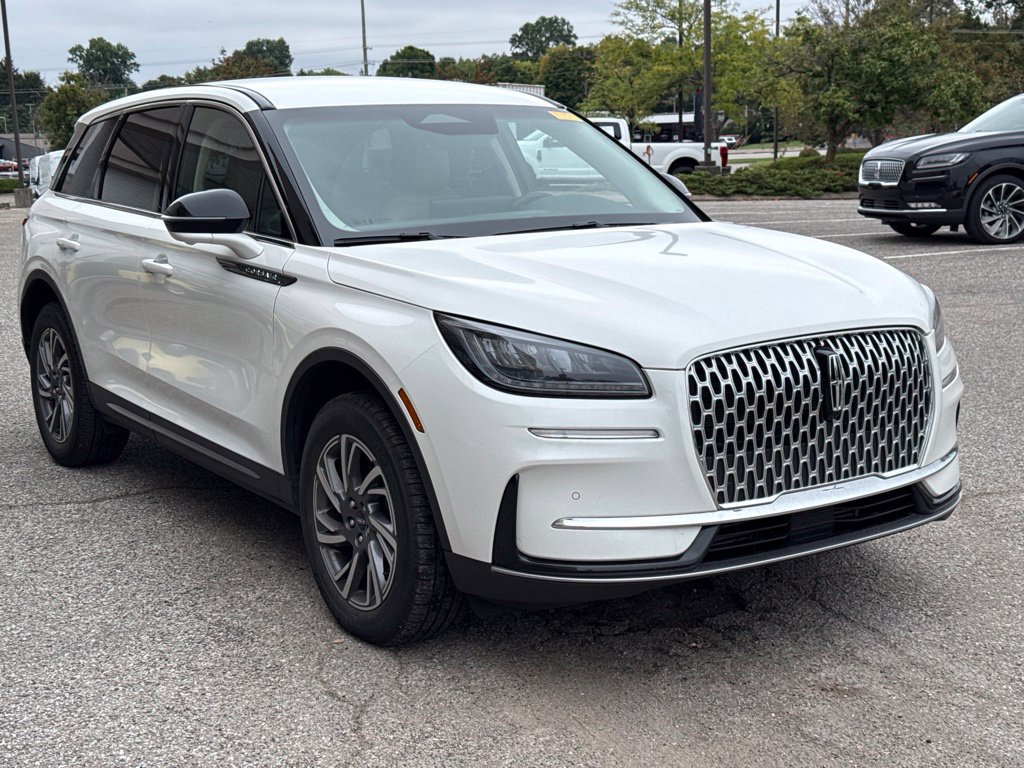 Used 2023 Lincoln Corsair AWD w/ Equipment Group 101A image 15