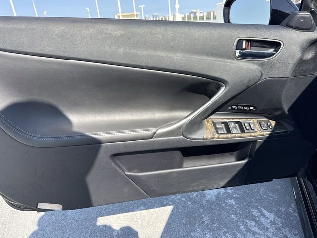Used 2012 Lexus IS 250C w/ Luxury Pkg RWD image 13