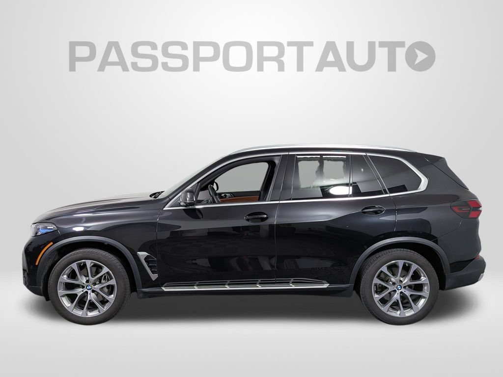 Certified 2024 BMW X5 xDrive40i w/ Premium Package AWD/4WD image 2