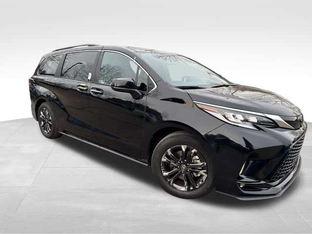 Used 2024 Toyota Sienna XSE