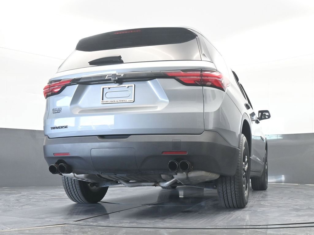 Used 2023 Chevrolet Traverse LS image 57