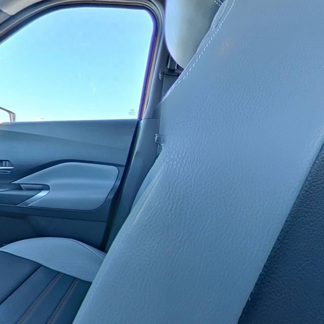 Used 2023 Nissan Kicks SR w/ SR Premium Package FWD image 25