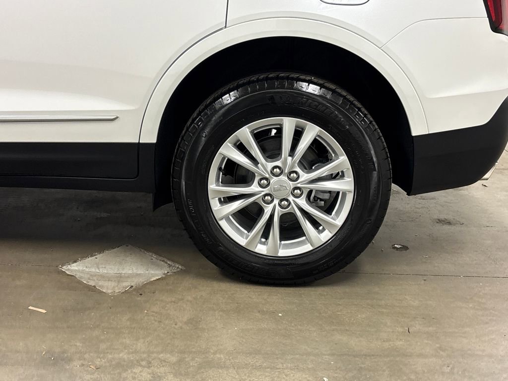 New 2026 Cadillac XT5 Luxury w/ LPO, Floor Liner Package image 13