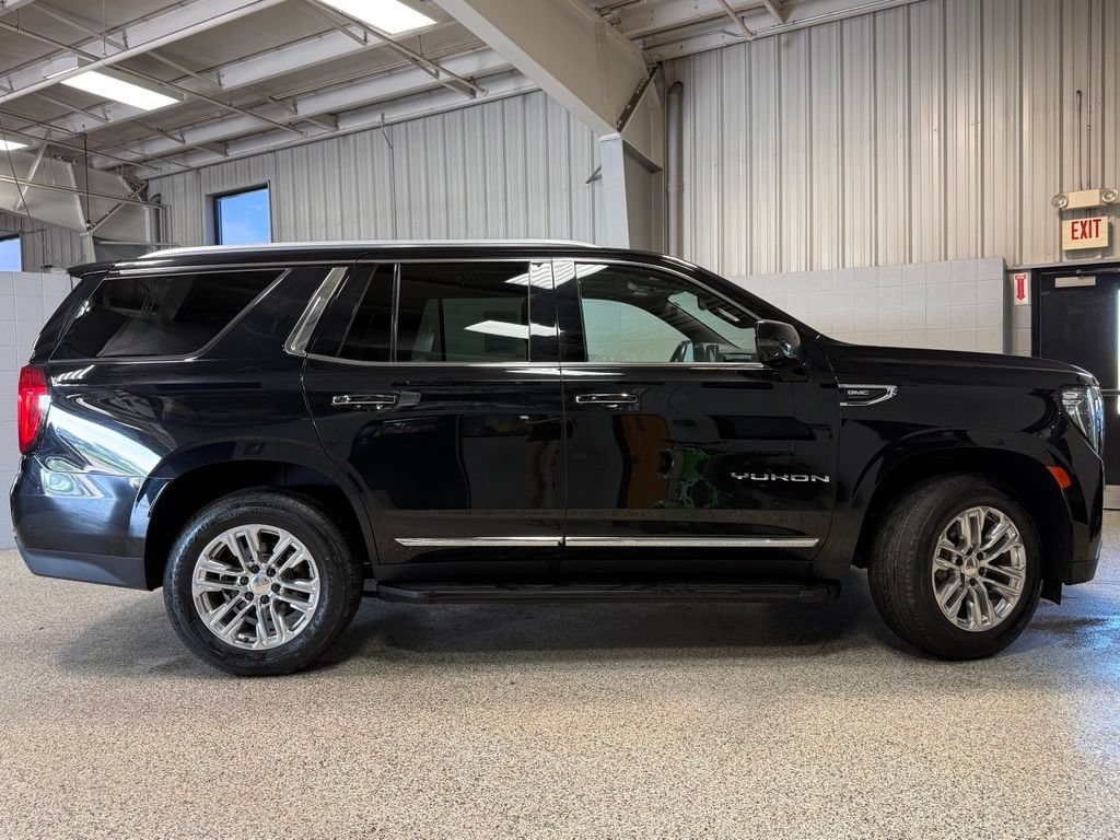 Used 2021 GMC Yukon SLT w/ SLT Luxury Package AWD/4WD image 7