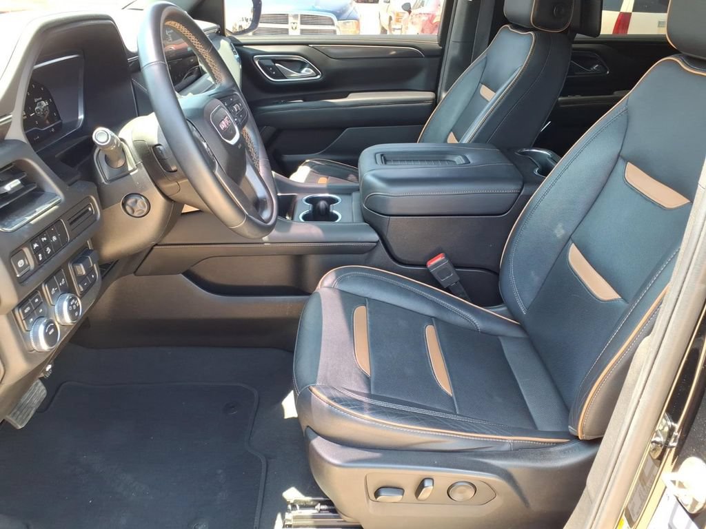 Used 2023 GMC Yukon XL AT4 w/ Max Trailering Package AWD/4WD image 16