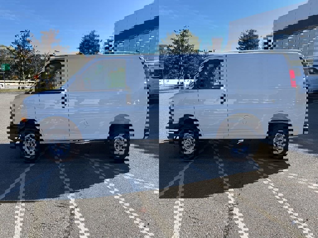 New 2025 GMC Savana 2500 w/ Driver Convenience Package image 2