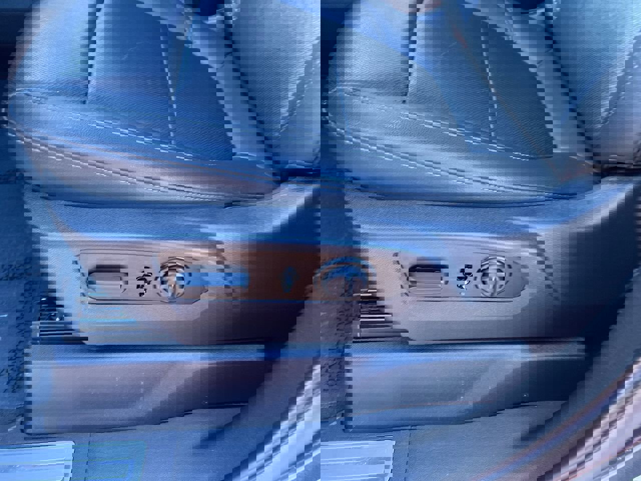 Used 2022 GMC Sierra 1500 SLT w/ SLT Premium Plus Package image 13