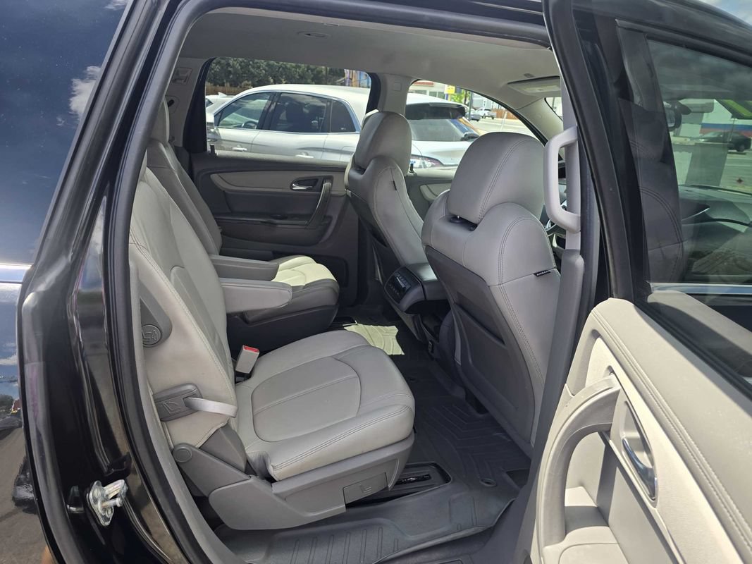 Used 2016 Chevrolet Traverse LT AWD/4WD image 36
