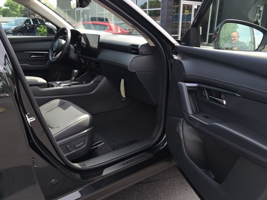 New 2026 MAZDA CX-5 2.5 S w/ Premium Package AWD/4WD image 9