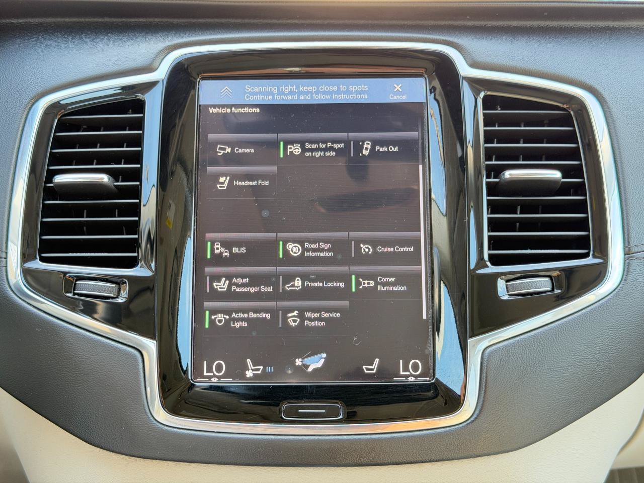 Used 2016 Volvo XC90 T6 Inscription w/ Vision Package AWD/4WD image 76