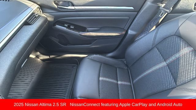 Used 2025 Nissan Altima 2.5 SR AWD/4WD image 12