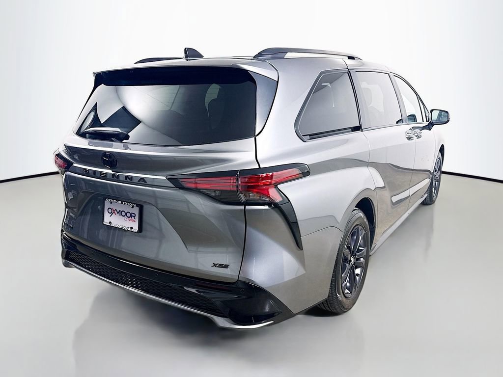 Certified 2026 Toyota Sienna XSE AWD/4WD image 7
