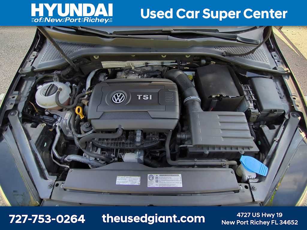 Used 2016 Volkswagen Golf S FWD image 13